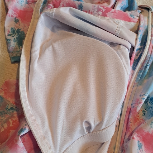 Uniquebella women's XL swimsuit rashguard, bra inserts, 1/2 Zip - Picture 8 of 11